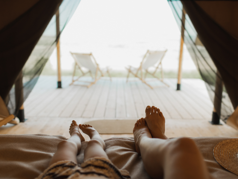 Keep s’mores season going this fall with these warm camping essentials from brands like YETI, Coleman and more.